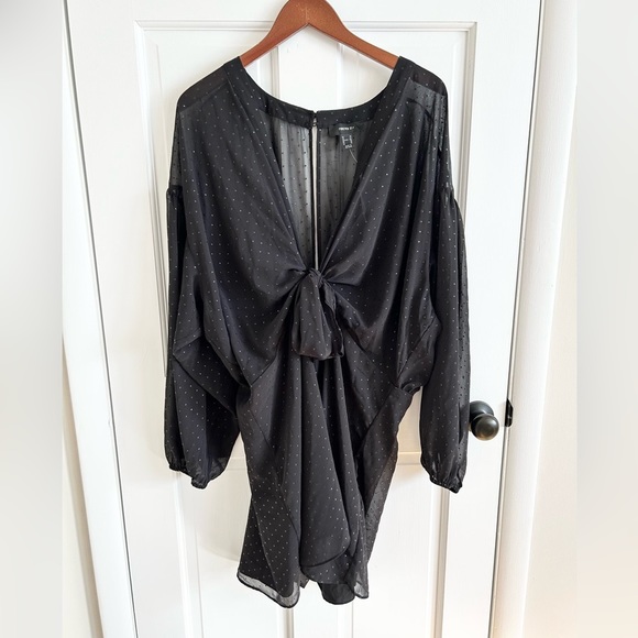 Forever 21 Black short sleeve dressy tie front romper size 3x new - Picture 1 of 4